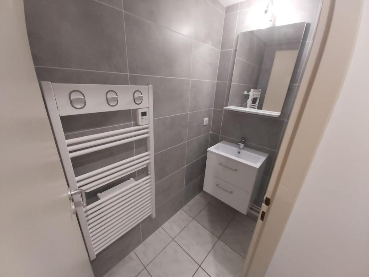 Appartement T2 Avec Balcon A Argeles Gazost Exterior photo